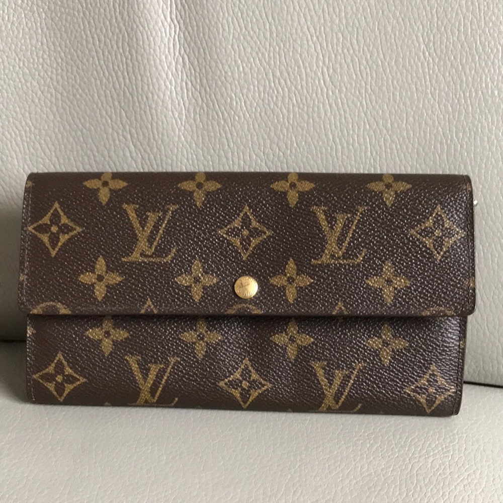 LV Sarah Wallet